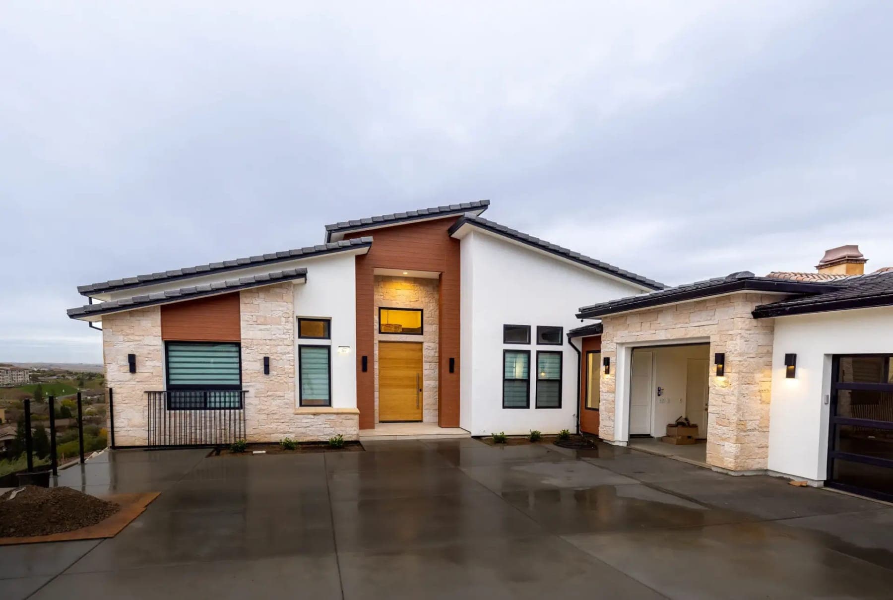 The Hillside Contemporary — photograph 1 of 5
